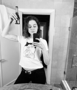 Actress Emma Appleton HD Instagram Photos and Wallpapers January 2022