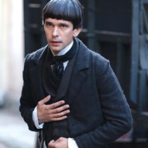 Emma Appleton Instagram - A fringe trim and a box of hair dye away from being a creepy Dickens character. Other suggestions welcome