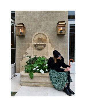 Emma Appleton Instagram - Week 1
Big shout out to @merrionhotel for being the hosts with the mosts and having  dreamy interior decor ✨