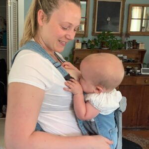 Emma Bell Instagram - So beyond grateful that I can do this for/with my child. For #breastfeedingweek I think we need to stop and recognize that the female body is miraculous. Whether you breast/chest or bottle feed your baby the dedication and love that goes into feeding our children needs to be more highly valued. Breastfeeding is not always an easy journey. In fact more women than not, myself included, have struggled with it. So since it’s hard enough, let’s normalize it so we don’t have to feel shamed by people who want to sexualize or judge this sacred act of motherhood.