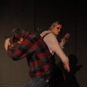 Emma Bones Instagram - ❤️❤️❤️❤️vi fikk spille teater endelig jippi❤️❤️❤️❤️❤️❤️❤️
 «Herons» av Simon Stephens med @sindreaskildheim

Foto: @chimsen