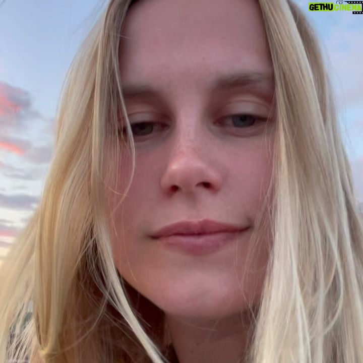Emma Bones - 4.7K Likes - 💚æ koinna kalt dæ fer en såmmårdaaaaag