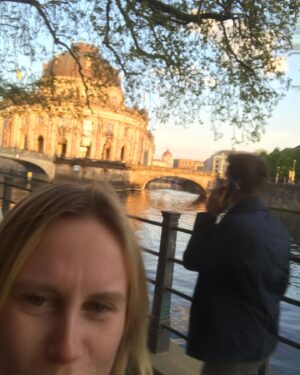 Emma Bones Instagram - Tok noen bilder i Berlin😄