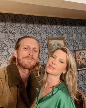 Emma Booth Instagram - Happy birthday brother … Hope it was spectacular!!! Hope to see you soon! 💜✨
@austinamelio