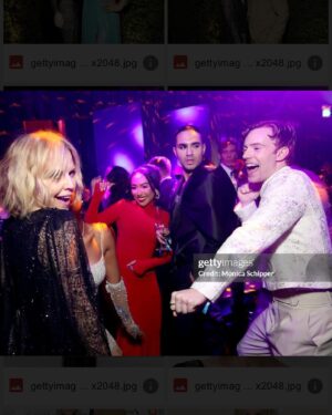 Emma Caulfield Ford Instagram - Good times. 😂