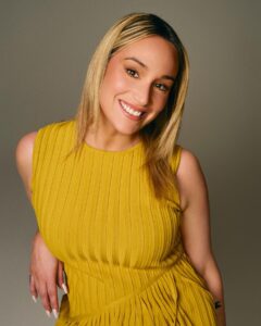 Actress Emma Hunton HD Instagram Photos and Wallpapers October 2023