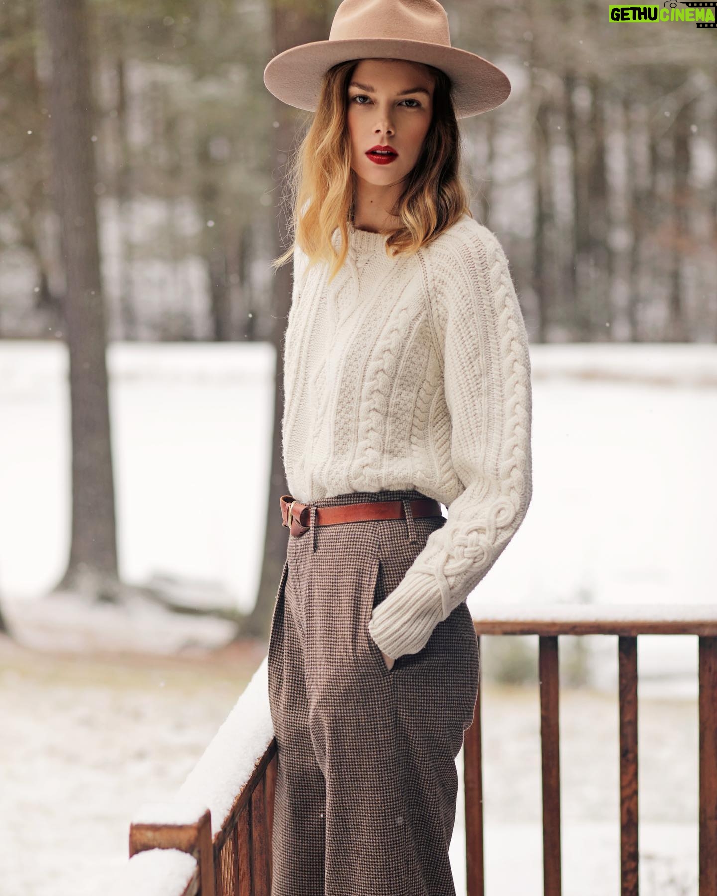 Emma Ishta - 3.2K Likes - Callicoon Series 1 📸 @danieljamesmccabe