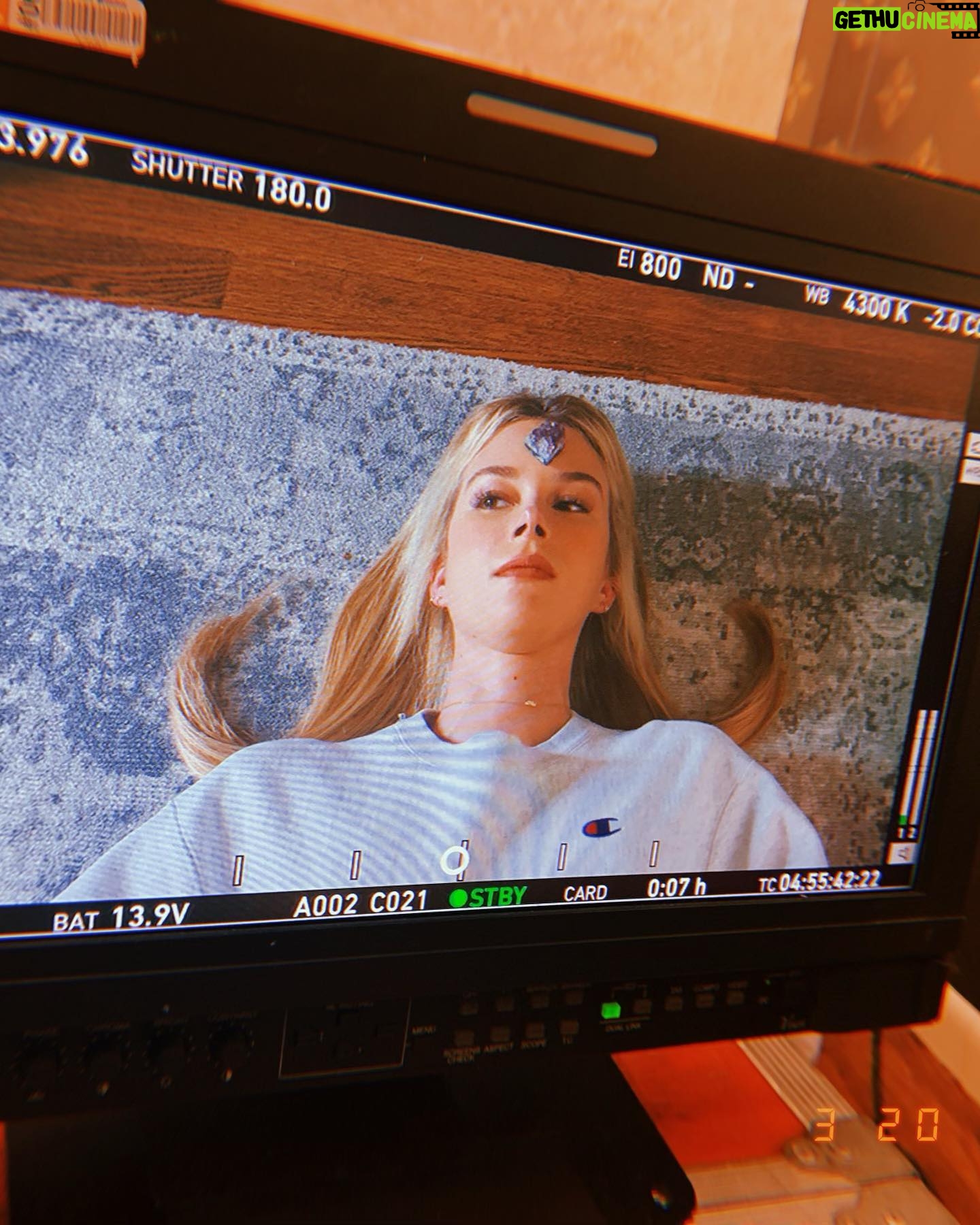 Emma Ishta - 1.5K Likes - Sweet dreams are made of this