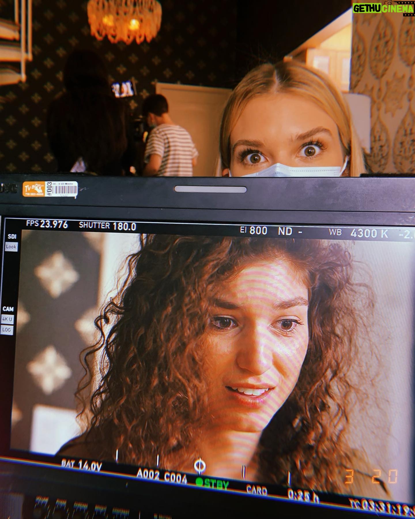Emma Ishta - 1.5K Likes - Sweet dreams are made of this