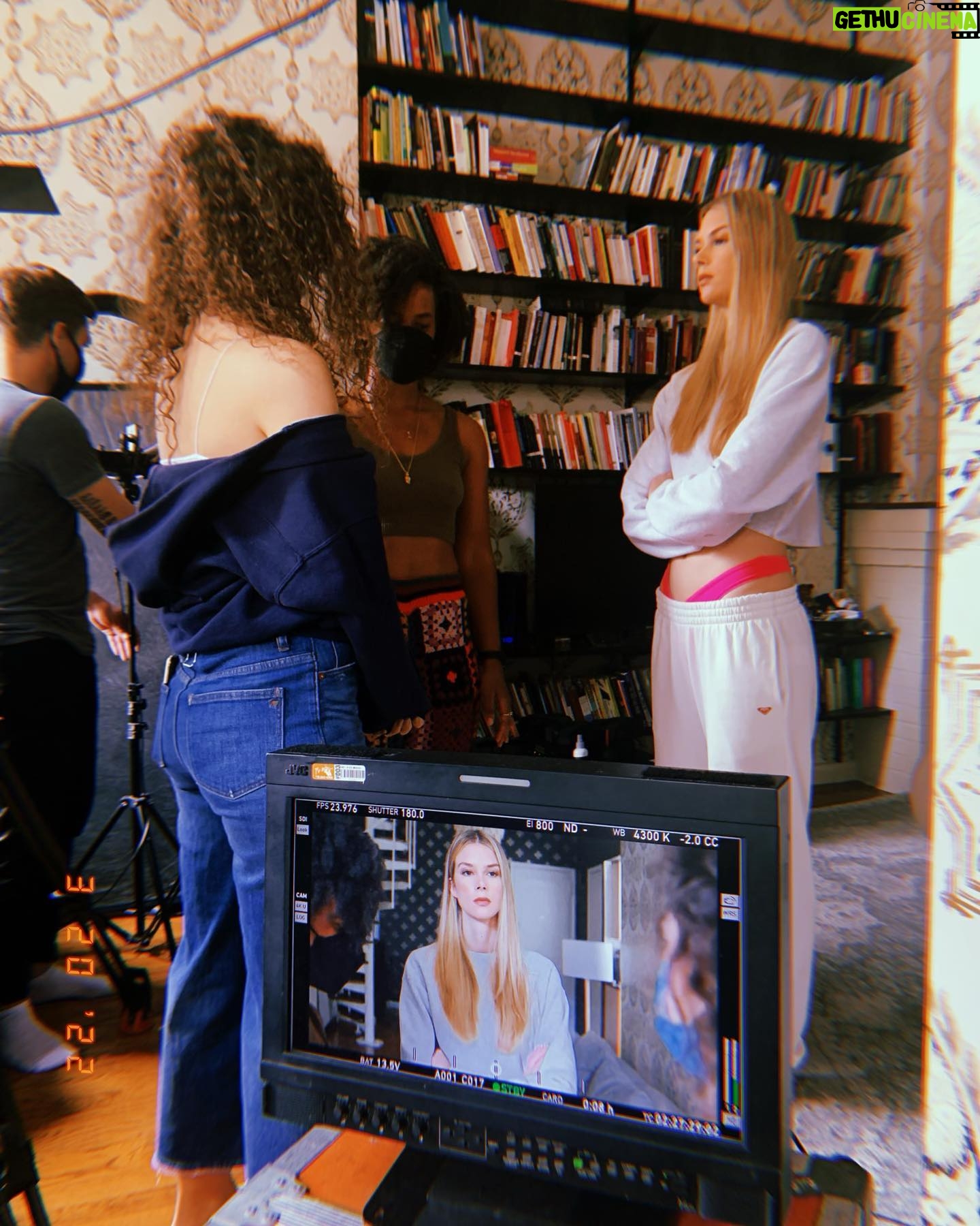 Emma Ishta - 1.5K Likes - Sweet dreams are made of this