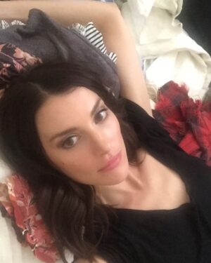Emma Lahana Instagram - unpacking is(n’t) going really well