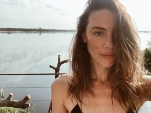 Emma Lahana Instagram - normie of the nile
