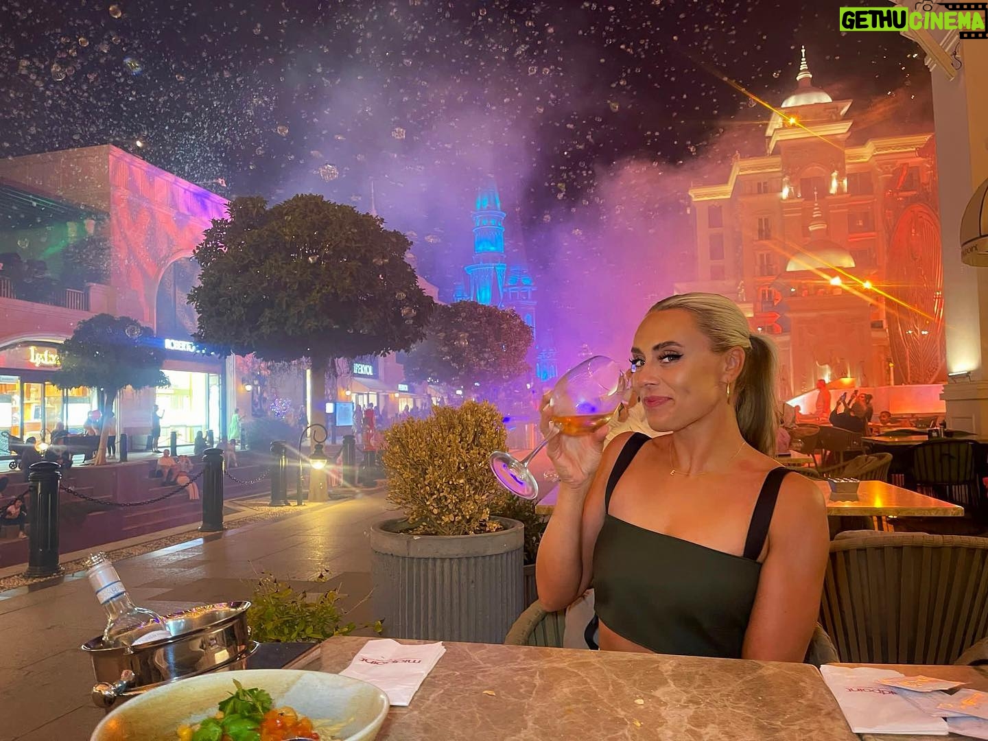 Emma Louise Paton Instagram Gethu Cinema Emma Louise Paton Instagram Gethu Cinema
