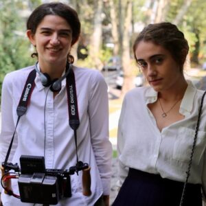 Emma Seligman Instagram - Four years later, after being in my thesis @treaclychild, today is finally the day. Thanks for going on a walk w me in sheepshead bay and telling me we could do it. 

@shivababymovie is now out in the world. Go see it on @appletv @amazonprimevideo @youtube or at a theater near you. 

1. April 2017, shooting shiva the short 
2. August 2019, shooting shiva the feature 
3. April 2021, NY shiva premiere