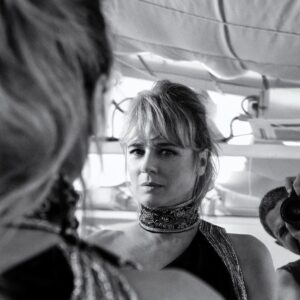 Emma Suárez Instagram - Jugando con reflejos. 💥@bernardodoral📷