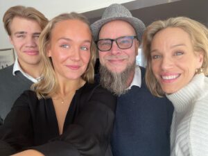Emma Wiklund Instagram - Wishing you all a wonderful Christmas!