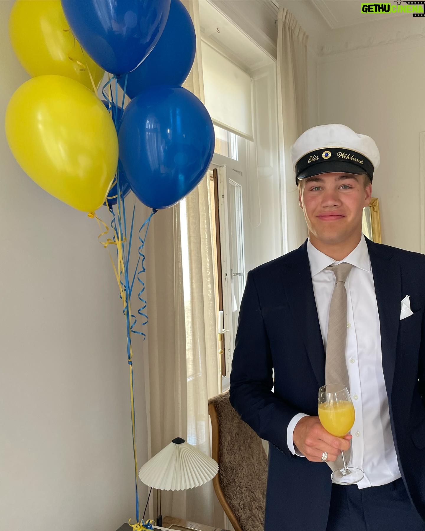 Emma Wiklund - 2.4K Likes - Such a joyful and happy graduation yesterday. Congratulations @elis_wiklund ! So proud of you!