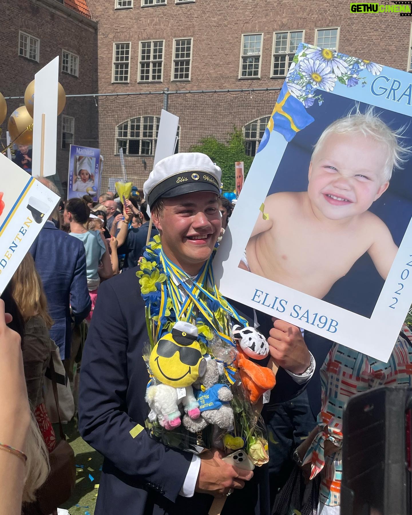 Emma Wiklund - 2.4K Likes - Such a joyful and happy graduation yesterday. Congratulations @elis_wiklund ! So proud of you!