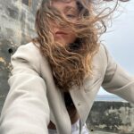 Emma Drobná Instagram - When life gives you wind wear a ponytail
