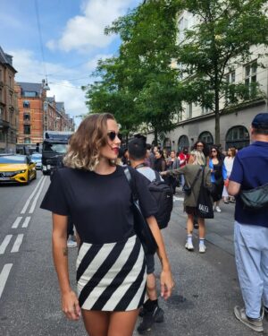 Emma Drobná Instagram - 🤍🖤Náš výlet na Kodaňský fashion week bol síce už dávnejšie ale ešte stále z neho "žijem"... B&W are my happy colors