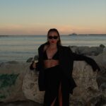 Emma Drobná Instagram - One way ticket to Cannes please⛱️ 🌴 ❤️‍🔥 #calzedonia @calzedonia