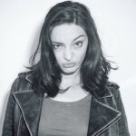 Emma Dumont Instagram - A normal conversation with me goes something like this... LOVE YOU @issue_mag! 🖤🖤🖤 #faces