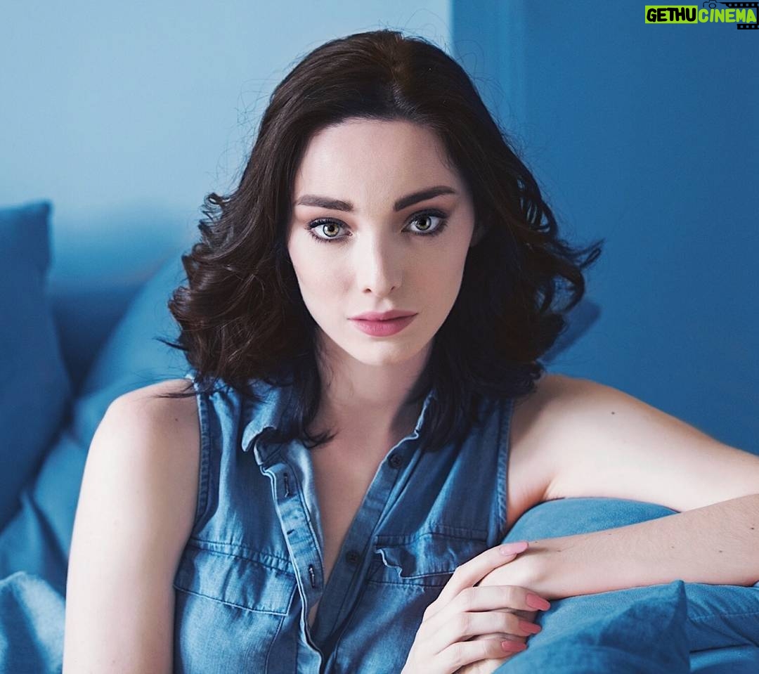 Emma Dumont - 21K Likes - @dannygriffinphoto is a gem!! @artistrybystephen_ is also a gem! 💎💎💎 #dreamteam