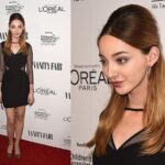 Emma Dumont Instagram - So much fun at #djnight Yay! #vanityfair #loreal Thank you @meghan.prepnpin for my gorgeous hair! Xxx