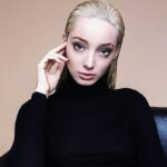 Emma Dumont Instagram - I used to look like this 👑