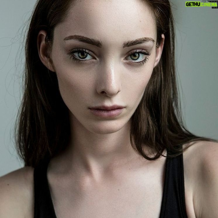Emma Dumont - 15.2K Likes - Photo: MICHAL RZEPECKI