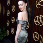 Emma Dumont Instagram - Thank you @mercedesbenz for a fabulous Oscars celebration! 🖤🖤🖤