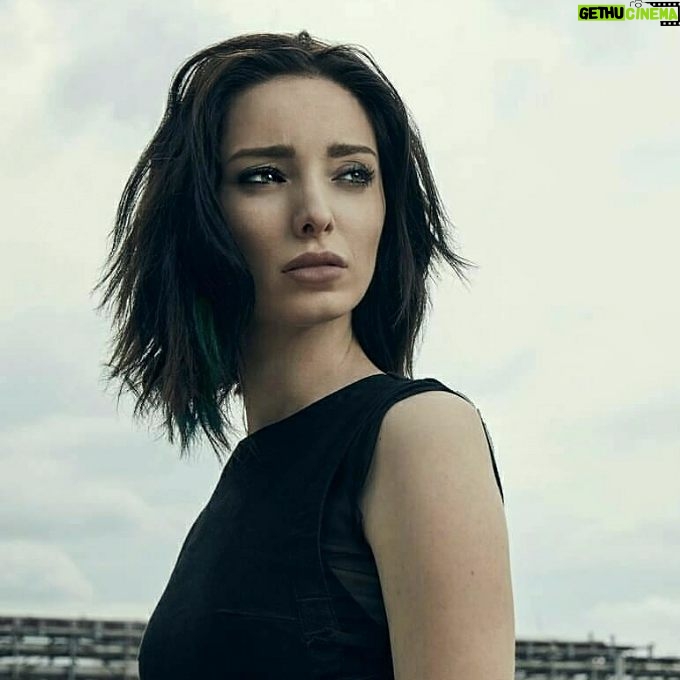 Emma Dumont - 18.5K Likes - 🔥🔥🔥 #thegifted #mutantsunite #Polaris