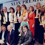 Emma García Instagram - Querid@s compañer@s de @ppprimeraplana ,qué feliz me hicisteis ayer al entregarme el Premio de Comunicación Hugo Ferrer. Me hace especial ilusión viniendo de vosotr@s que amáis esta profesión tanto como yo. ¡¡¡Muchísimas gracias por vuestro cariño y muchas felicidades al resto de los premiados!!!❤️ @ppprimeraplana #PremioComunicaciónHugoFerrer #FelizTarde