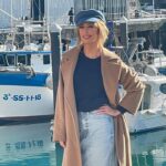 Emma García Instagram – Gracias a todo el equipazo de @holacom por este maravilloso reportaje en mi tierra, en Donostia. Fue un placer compartir un día tan bonito y soleado. Nos faltaron los pintxos… la próxima…💙💙

#FelizMartes #QueHoyPaseUnPocoDeTodo #PeroDeLoQueTeHaceFeliz #SeguimosEnLaRed