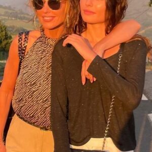 Emma García Instagram - Orgullosa de ti, hoy y siempre, maitia.❤️

#8DrMarzo
#AprendiendoJuntas
#CaminandoATuLado
#MiPersonaEspecial