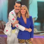 Emma García Instagram – ¡¡¡Momentos de nuestro fin de semana !!! ¡¡¡Gracias por vuestro cariño!!!❤️

Look :
▫️Joyas @argiajewels 
▫️Blazer @clndstno1 
▫️Pantalón @essentielantwerp 

Estilista @pepa.carmona 
Sastra @modabelenmadrid 
Maquillaje @carmenmaquillaje 
Peluquería @alba.arance 

#FelizLunes #BuenaSemana @unicorntves @telecincoes @mediasetcom