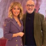Emma García Instagram - Reencuentros bonitos y cariño que perdura en el tiempo, mi Felisuco @felixalvarezpa ¡¡¡Siempre es una alegría verte!!! A disfrutar con tu banda “Poca Broma” que “No hay mal que 100 años dure”❤️ #Reencuentros #Amistad #Cariño #PorSiempre #SeguimosEnLaRed #FelizLunes