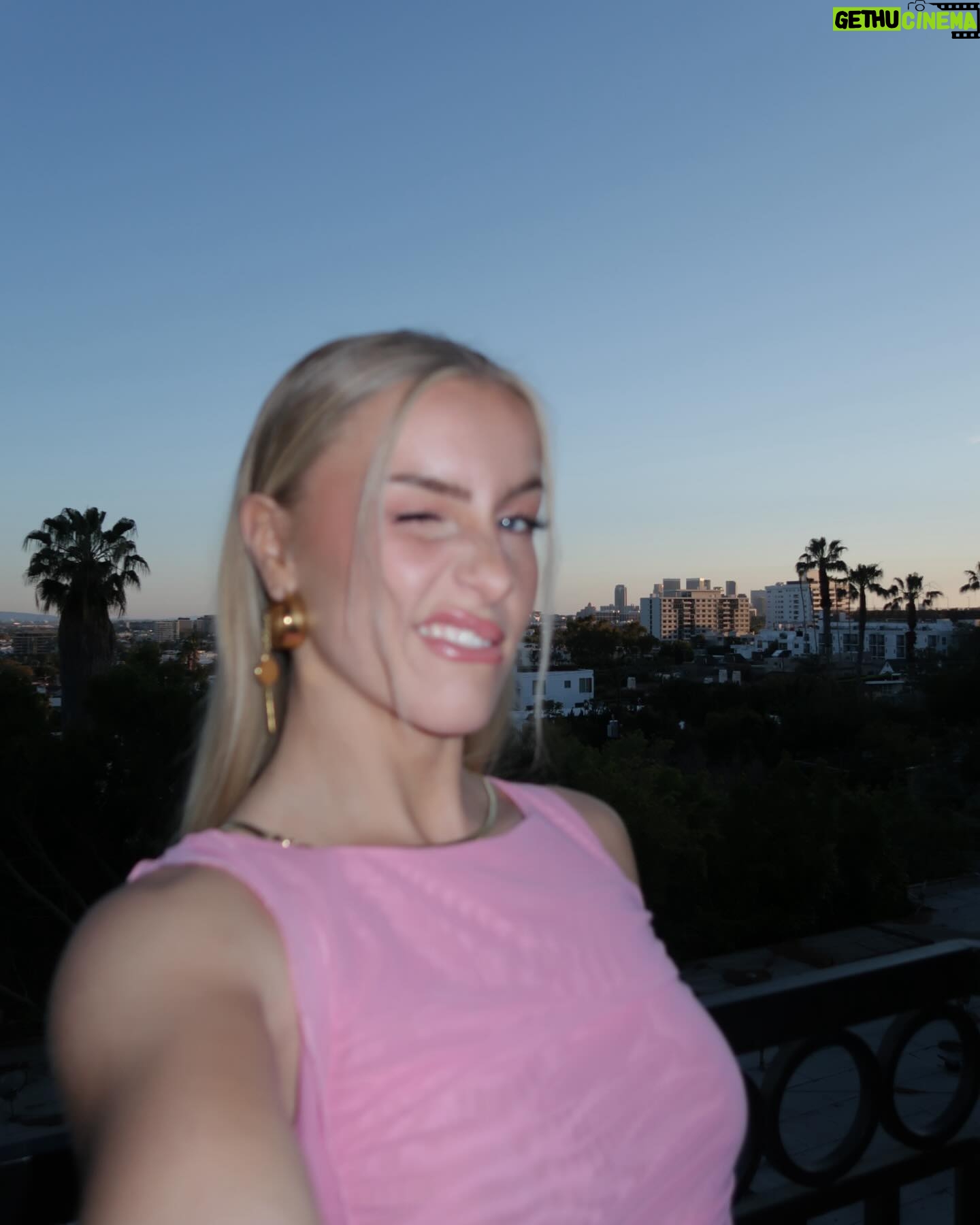 Emma Keitmann Instagram - Pink dress, I feel like a Barbie 🩷