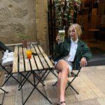 Emma Keitmann Instagram - Bubble tea Time with @sachadelouis 🧋🖤