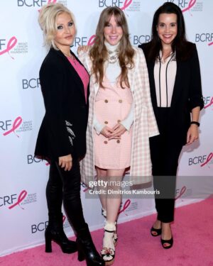 Emma Myles Instagram - When the world is pulling apart from every seam it’s a welcomed bright light to see that there are people out there dedicating themselves wholeheartedly to saving people’s lives. Thank you @bcrfcure for everything you do to solidify a more hopeful future. I’m honored to be in your presence. Scroll for accidental curtain bangs, potential for a girl group, and the best styling I’ve ever given myself. 
📸 @gettyimages