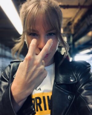 Emma Myles Instagram - One day longer one day stronger. Let’s go. @sagaftra #sagaftrastrong #unionstrong
