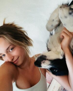 Emma Smet Instagram - Coop coop🐾👅