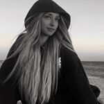 Emma Smet Instagram – 🐚