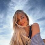 Emma Smet Instagram - 🦭⛱️