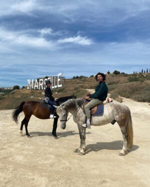 Emma Smet Instagram - 𝔏𝔢𝔰 𝔖𝔢𝔤𝔭𝔞, 🎬
Folle aventure avec une équipe incroyable, merci à tous pour ces moments que j’oublierais jamais, je me suis tellement amusée en interprétant le rôle de Claire, des fous rires jusqu’aux larmes pour le dernier jour de tournage, restera gravé pour toujours. ♥️ merci encore, un gros bisous à l’équipe technique, catering, maquillage, coiffure, réals @hakimbougheraba @aliboogistyle et à mes partenaires de jeux @ichem_bougheraba @charly_nyobe @kaderbueno @arrilesamrani @inesbklf @_anthonypinheiro_ @walid_ben_amar @lahcene_potter @alicia_tadrist 
Ps: toujours au cinéma 😉