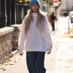 Emma Smet Instagram – En mode Noël 🎄

#falconeri #superiorcashmere @falconeriofficial
