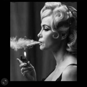 Emmanuelle Béart Instagram - 💋