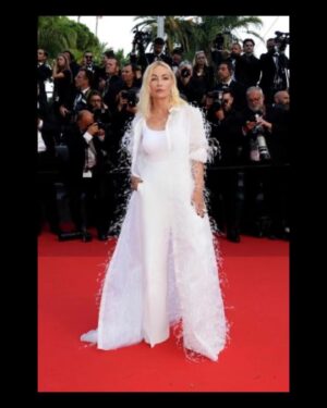 Emmanuelle Béart Instagram - thé célébration of 75 years #cannesfilmfestival  @ashistudio  @shopard_jewellery @jonathan_huguet @johnnollet @marion.robine  @orbis.media.  It was wonderful to be here for this anniversary @festivaldecannes 💋 #emmanuellebeart