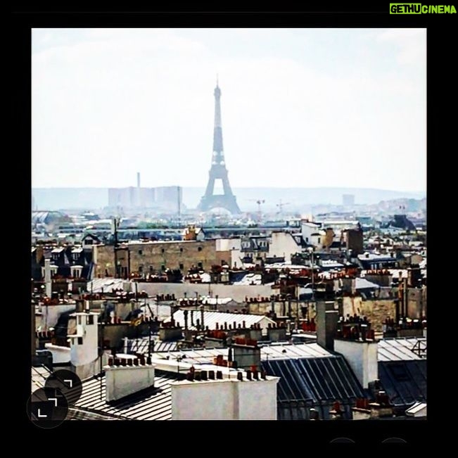 Emmanuelle Béart - 2.2K Likes - #roomwithaview🌅 #happyeaster #eiffeltower