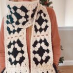 Emme Rylan Instagram - Pockets!!! Is there anything better than pockets?! ‌ Have you been dying to hop on the granny square trend but don’t know where to start? ‌ My beginning to end video tutorial will walk you through every step from making a granny square to learning the join as you go method! ‌ The beginner friendly PATTERN and tutorial is LIVE in my Etsy shop! Link is in my bio. ❤️ ⠀ Made with the amazing #hueandme yarn by @lionbrandyarn. #cozyaccessories #crochetersofinstagram ⠀